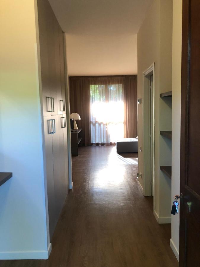 אפרטהוטל ריצ'יונה Residenze Al Colle Dei Pini מראה חיצוני תמונה